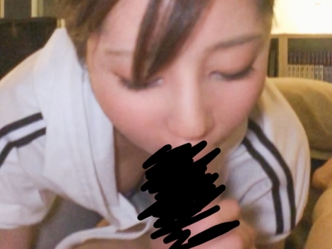 顔面偏差値ハンパなし＜女子大生＞その顔だけでヌケちゃう美貌のハタチ娘が彼氏の部屋でオナニー見せつけて可愛いお口でフェラ！