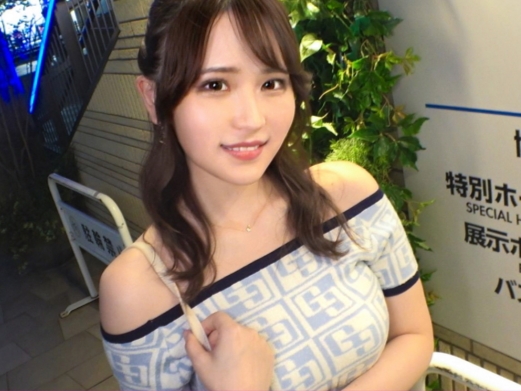 【プリ尻美少女の敏感ボディ】キュートな美尻が手マンで愛液垂れ流し！華奢なカラダに男根が突き刺さり、感じまくる姿がエロかわいい♡ プリケツが揺れるたびに興奮MAX！