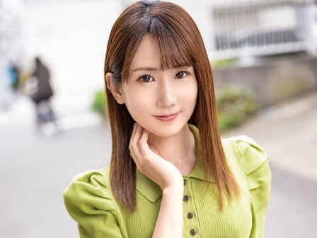 【素人宅配】スレンダーエステティシャンがお宅訪問♡背面騎乗位で感じまくり、正常位では顔にぶっかけフィニッシュ！素人男性とのエッチなひと時を激撮！！