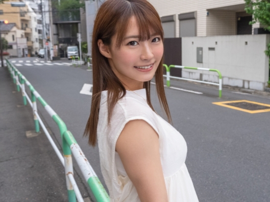 【制服美少女のバック乱れ狂い】『あっ…ダメッ!』めちゃカワJKが制服姿でバックから激ピストン!ビクビク感じる敏感ボディをガンガン突かれて、可愛い声で喘ぎまくり!♡