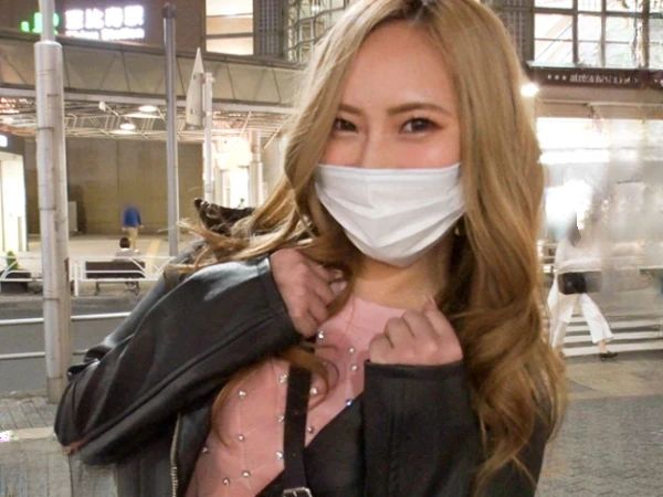 【性豪ギャルのエロテク】 Fカップ巨乳のキャバ嬢がアナル舐めで悶絶！ プリ尻揺らして男を骨抜きに♡