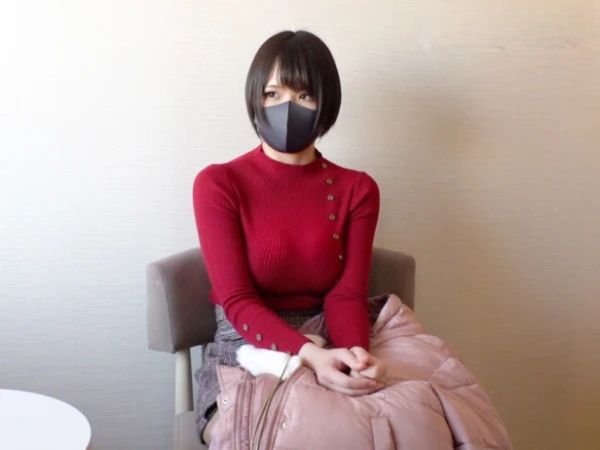 【爆乳看護師をナンパ】ショートカットが似合う巨乳美女が謝礼金に釣られてホテルで生ハメSEX！デカ乳を揺らしながら感じまくる姿と圧巻のパイズリに悶絶必至♡