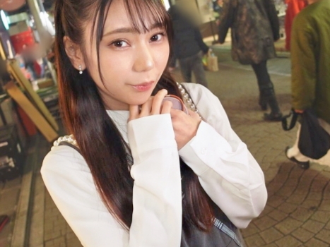 【美脚ナンパ】スラリと伸びた美脚が眩しい美少女をゲット！キュートなルックスにメロメロになりながら、濃厚なセックスでイチャラブ♡脚線美を堪能しつつ、甘い声で喘ぐ姿にキュン死必至！